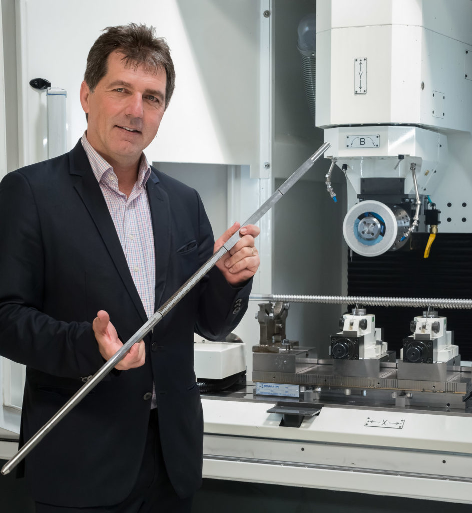 Portrait photo de dirigeant dans son usine Isère